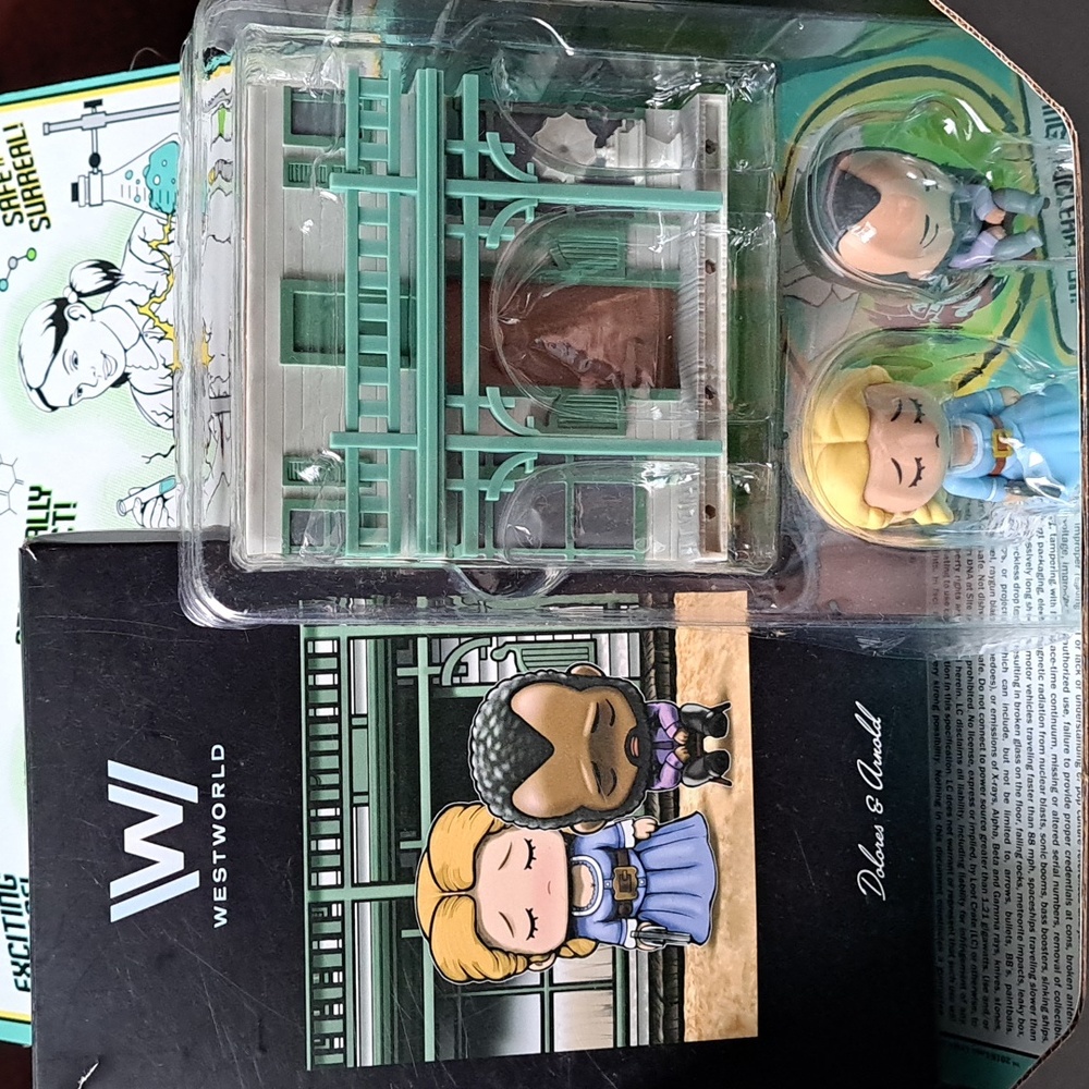 Items from Lootcrate